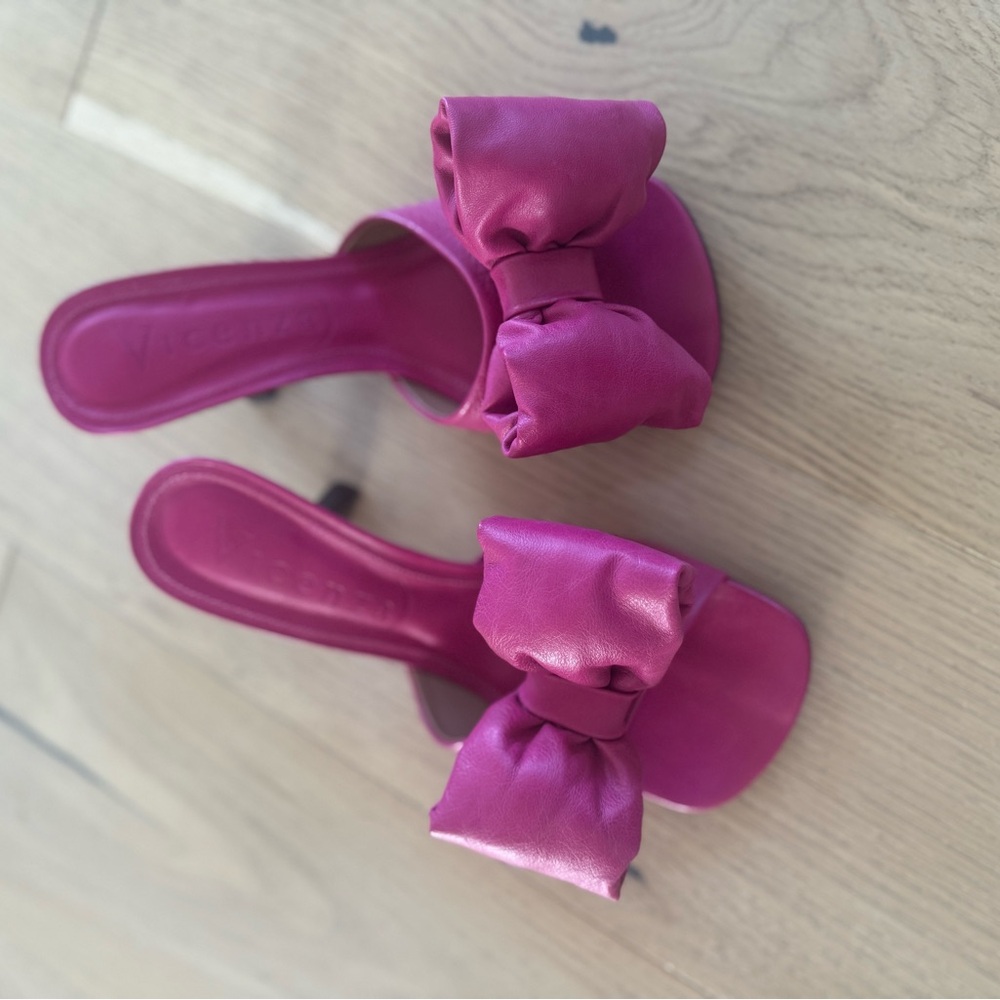 Vicenza Puff Bow Heels